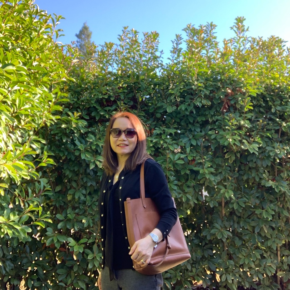 Meet your Posher, Fashion Cafe